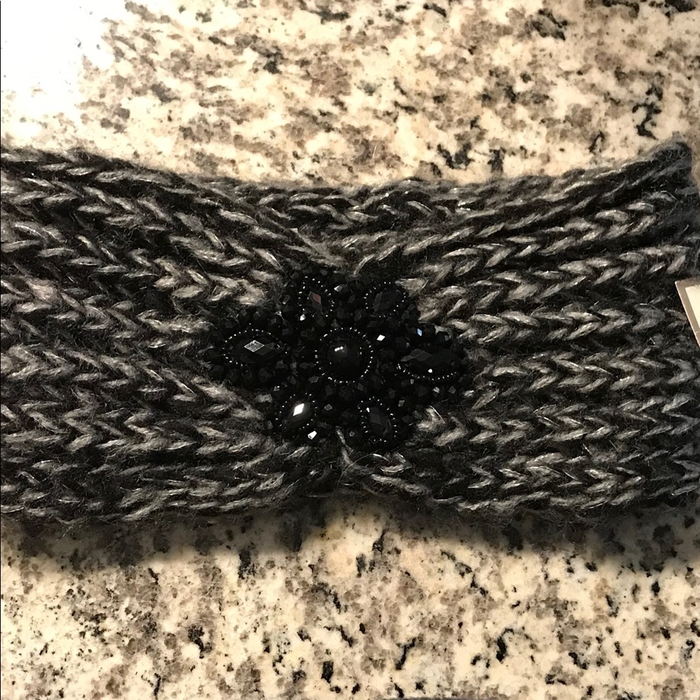 | FINAL PRICE | NWT |  Ear Band 🖤